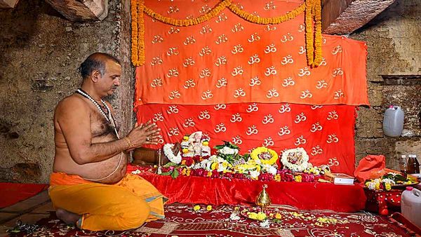 Gyanvapi Case: 'व्यास जी का तहखाना' को खतरा, सुरक्षा के लिए हिंदू पक्ष ने कोर्ट में दायर की याचिका