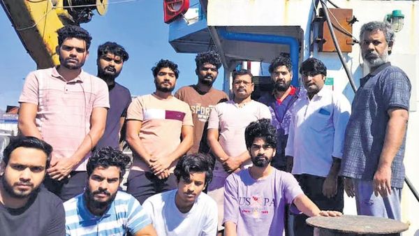 तुर्की में कई महीनों से जहाज पर फंसे हैं 12 भारतीय, कहा- धोखे से ले जाया गया, अब खाने को भी आफत