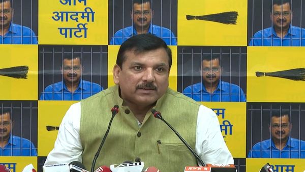 AAP सांसद संजय सिंह का बड़ा आरोप- पीएम मोदी CCTV से कर रहे निगरानी, केजरीवाल जेल में लगा रहे झाड़ू