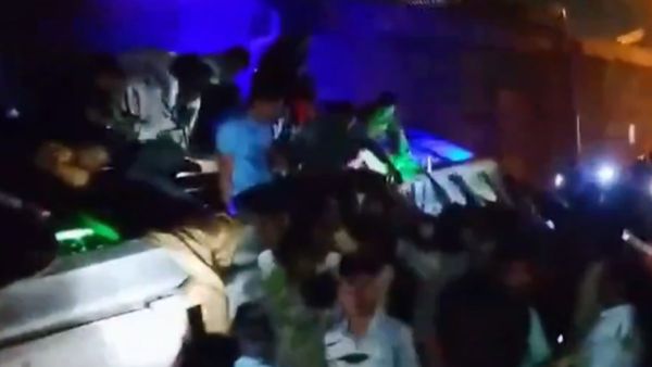 ओडिशा में भीषण सड़क हादसा, फ्लाईओवर से गिरी बस, 5 की मौत, 46 घायल