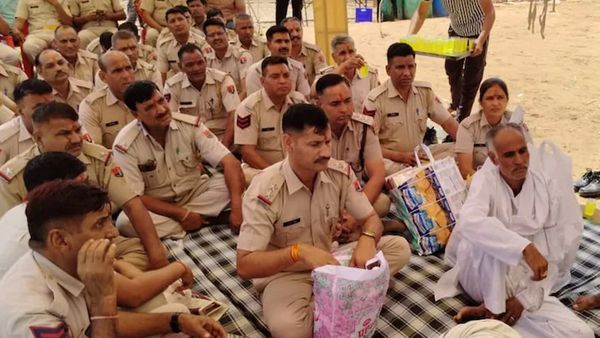 Rajasthan Police: रसोइया की बेटी शादी में 'मामा' बना पुलिस थाने का स्‍टाफ, 1 लाख 51 हजार का भात भरा