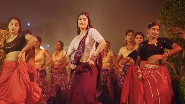 Bhojpuri Song: काजल त्रिपाठी ने की पति की तारीफ़, कहा- ‘दिलदार हवे मोर सजनवा कहनवा मानेले हे’