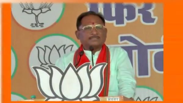 CG: सीएम विष्णुदेव साय ने गिनाये अपने काम, बस्तरवासियों से कहा- मोदी को तीसरी बार प्रधानमंत्री बनाना है