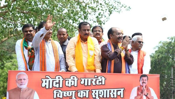 CG: भाजपा प्रत्याशी विजय बघेल ने दाखिल किया नामांकन, नामांकन रैली में सीएम विष्णुदेव साय हुए शामिल