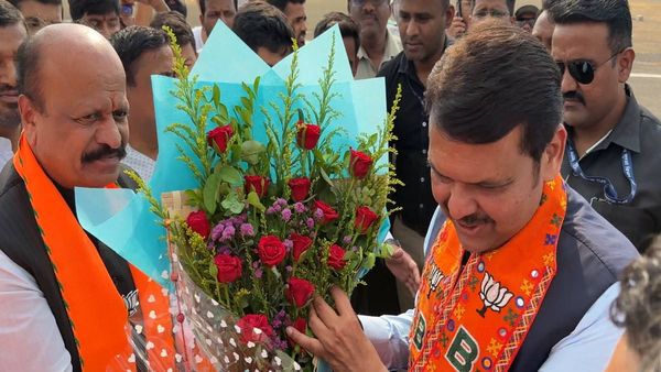 लोकसभा चुनाव: फडणवीस ने किया सांगली का चुनाव दौरा, संभाजी भिडे से की मुलाकात