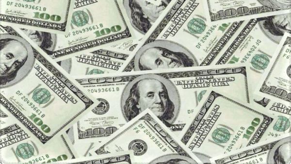 OMG! अमेरिकी कपल का अचानक हो गया 2 मिलियन डॉलर का फायदा, जानें कैसे?