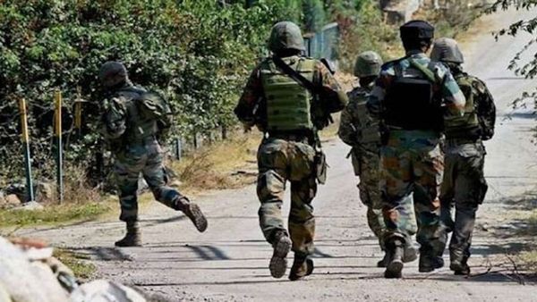 जम्मू-कश्मीर: सुरक्षाबलों ने पुलवामा मुठभेड़ में एक आतंकी को किया ढेर, शव बरामद, सर्च ऑपरेशन जारी