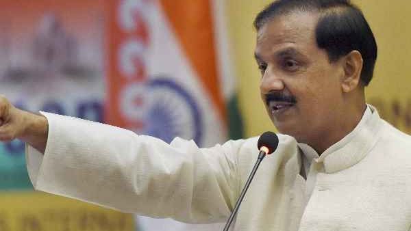 महेश शर्मा का विवादित बयान, जो पीएम मोदी-सीएम योगी को अपना नहीं मानते, वो गद्दार