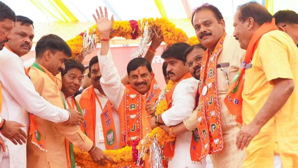 महेंद्र सोलंकी के नामांकन में शामिल हुए CM मोहन यादव, जनसभा को संबोधित करते हुए कांग्रेस को घेरा