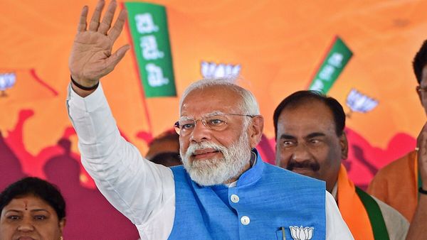 PM मोदी का गाजियाबाद में रोड शो: पुलिस ने जारी की एडवाइजरी, पाबंदियों से लेकर ट्रैफिक तक, हर अपडेट