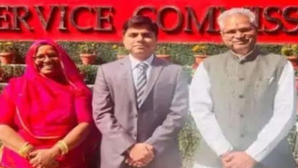 Success Story: कांग्रेस जिलाध्‍यक्ष के बेटे पूरन प्रकाश ने क्रैक की UPSC, 4 बार प्री भी पास नहीं कर पाए