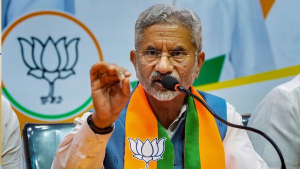 वो भारतीय लोकतंत्र की इसलिए आलोचना करते हैं... विदेश मंत्री जयशंकर ने पश्चिमी मीडिया को धोया