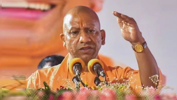 UP News: अल्पसंख्यकों को गोमांस खाने का अधिकार देना चाहती है कांग्रेस, मुरादाबाद में बोले सीएम योगी