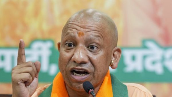 UP News: सीएम  योगी ने विपक्षी दलों पर साधा निशाना,कहा- इनके राज में आतंकी बिरयानी खाते थे