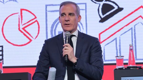 'अगर आप भारतीय नहीं हैं, तो अमेरिका में नहीं बन सकते CEO', स्टैंडफोर्ड यूनिवर्सिटी में बोले US डिप्लोमेट