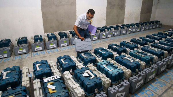 सुप्रीम कोर्ट ने VVPAT-EVM वेरिफिकेशन पर सुरक्षित रखा फैसला, चुनाव आयोग ने ईवीएम को लेकर क्या कहा?
