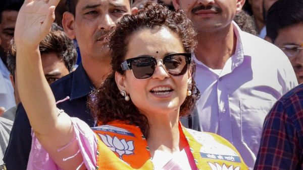 'वर्ल्ड वार थ्री होने से बचा लिया...', फिर ट्रोल हुईं कंगना रनौत, सामान्य ज्ञान पर पहले भी उड़ चुका है मजाक