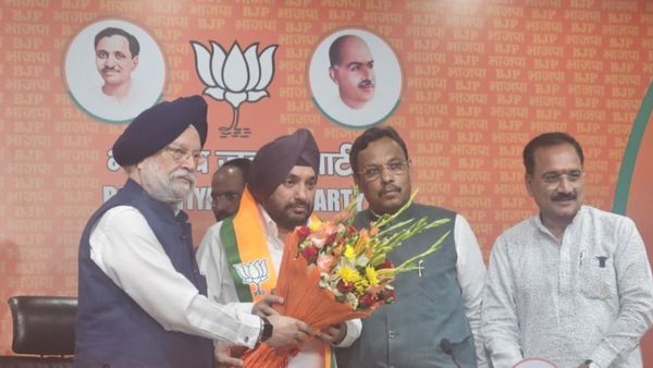 'कुछ लोगों का स्वभाव ही धोखा देना...', अरविंदर सिंह लवली के बीजेपी में शामिल होने पर देवेंद्र यादव का तंज