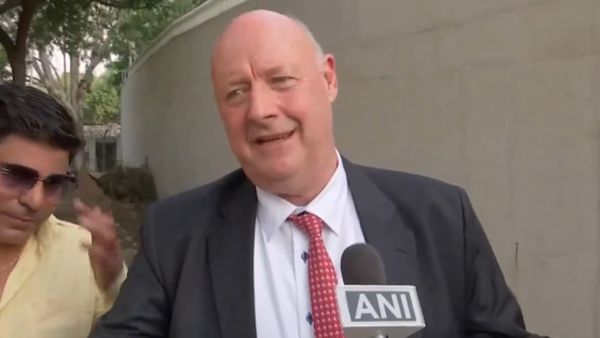 डेनमार्क के राजदूत के दिल्ली में 'स्वागत' का खास तरीका, Video देख अब NDMC के छूट रहे पसीने