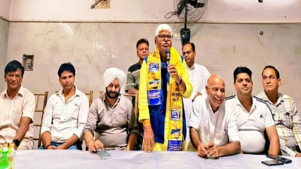  तिलक नगर RWA के साथ  AAP प्रत्‍याशी महाबल मिश्रा ने की बैठक, बोले जल्‍द होगा सारी समस्‍याओं का समाधान 