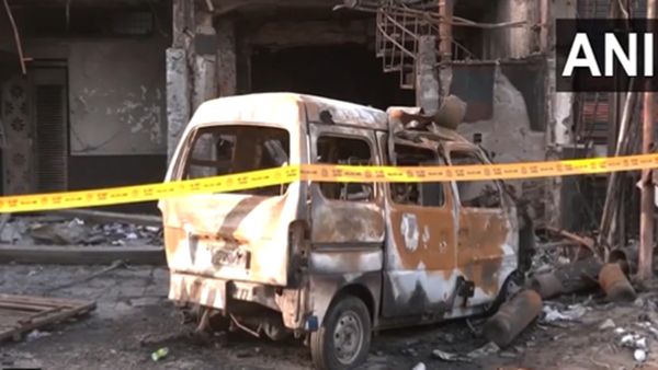 Delhi News: देर रात बेबी केयर सेंटर में लगी भीषण आग, 6 नवजात की मौत