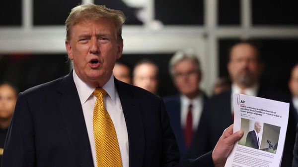 Donald Trump: हश मनी केस क्या है, जिसमें डोनाल्ड ट्रंप पाए गये दोषी, जाएंगे जेल? लड़ पाएंगे राष्ट्रपति चुनाव?