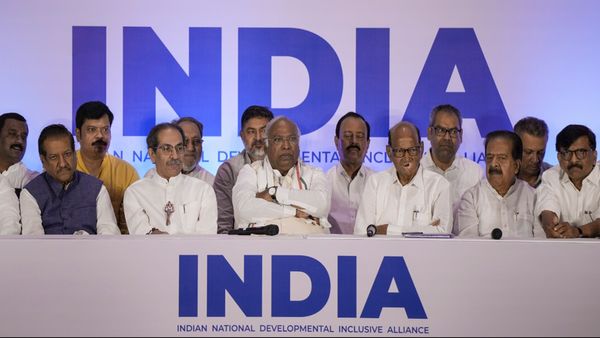 Lok Sabha Election 2024: एग्जिट पोल से ठीक पहले मल्लिकार्जुन खड़गे ने बुलाई इंडिया गठबंधन की बैठक