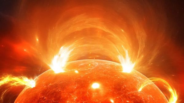 Inside Story: अंतरिक्ष में तबाही, चारों ओर आग ही आग, ISRO ने कैसे बचाए अपने 50 उपग्रह?