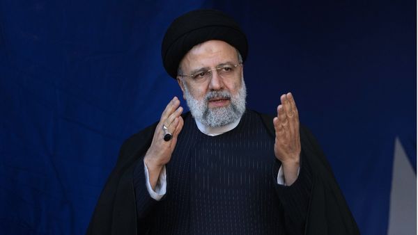 Iran News: ईरान की टॉप लीडरशिप का कौन कर रहा सफाया..? चीन ने ईरानी राष्ट्रपति की मौत पर उठाए सवाल