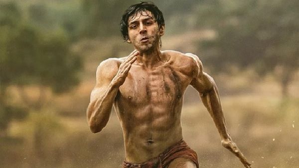 Chandu Champion: कार्तिक आर्यन के लुक ने मचाया हंगामा, लंगोट पहनकर लगाई दौड़, रिलीज हुआ पोस्टर