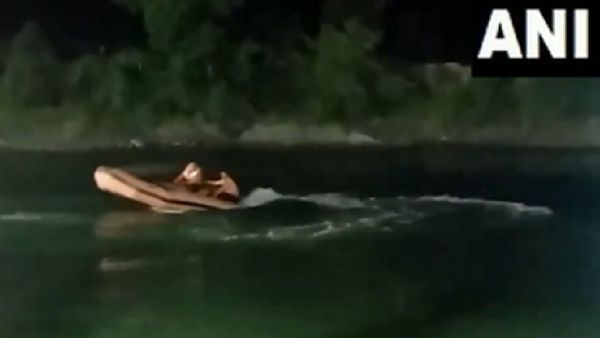 UP: मैनपुरी की रैहर नहर में नहाने गए 3 युवक डूबे, 1 का शव बरामद, अन्य दो की तलाश