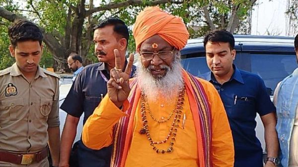 'इनमें हिम्मत नहीं है कि ये हमारे शेर से आकर बहस करें..,', साक्षी महराज ने कांग्रेस पर साधा निशाना