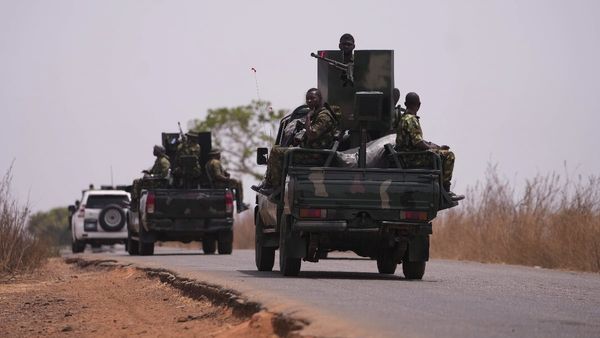 Nigeria: नाइजीरिया में एक गांव पर बंदूकधारियों का खतरनाक हमला, कम से कम 40 लोगों को उतारा मौत के घाट