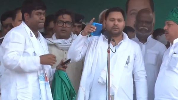 तेजस्वी की रैली में पीएम मोदी की आवाज! क्यों हुआ ब्लूटूथ डिवाइस का इस्तेमाल? जानिए