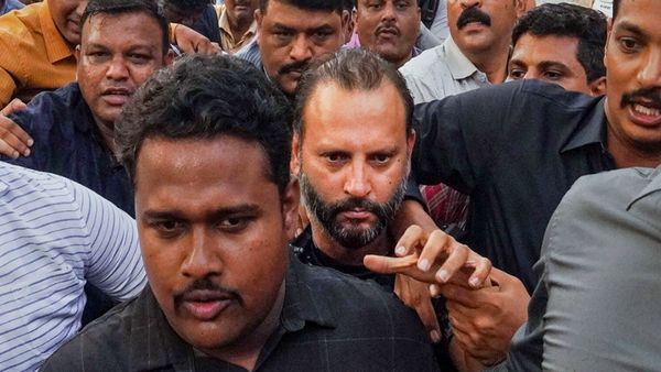 पुणे पोर्श कार हादसे में आरोपी के दादा का छोटा राजन से जुड़ चुका है नाम, जानिए पूरा मामला