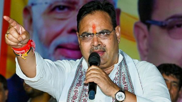 Rajasthan: भजनलाल शर्मा सरकार इन 20 किसानों की जमीन करेगी नीलाम, गहलोत ने शेयर की इनसाइड स्‍टोरी