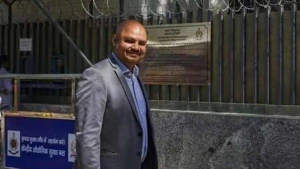 कौन हैं विभव कुमार, जिन पर लगे स्वाति मालीवाल के साथ मारपीट के आरोप?