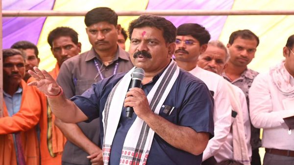 Chhattisgarh News: बस्तर में यहाँ से वहाँ तक बारूद बिछाकर रखना पूरी तरह से अनुचित: उपमुख्यमंत्री