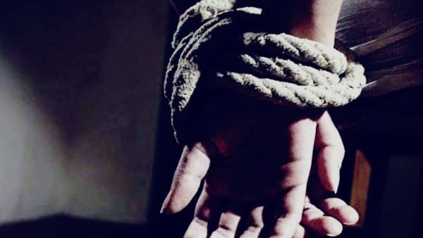 Bhopal News: बुजुर्ग को रसोई घर में कैद कर नकदी और मोबाइल फोन लेकर भागा नौकर