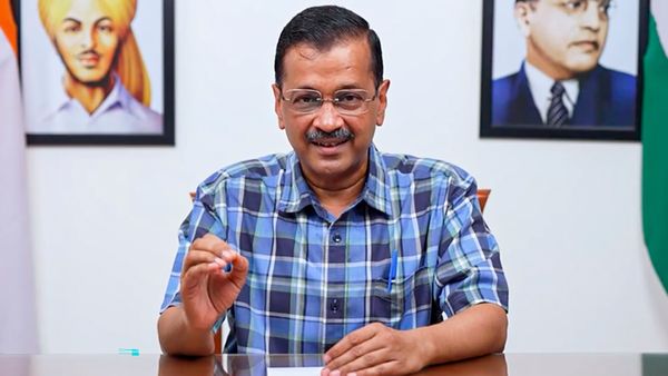 दिल्ली के मुख्यमंत्री अरविंद केजरीवाल आज तिहाड़ जेल में करेंगे सरेंडर