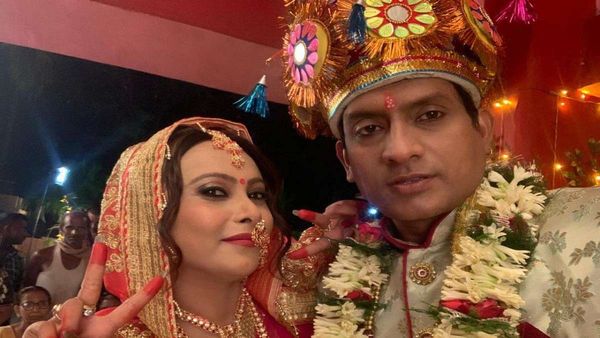 शादी के बंधन मे बंधे कुलदीप कुमार, पूजा गांगुली संग बनी जोड़ी, तेज़ी से वायरल हो रही तस्वीर