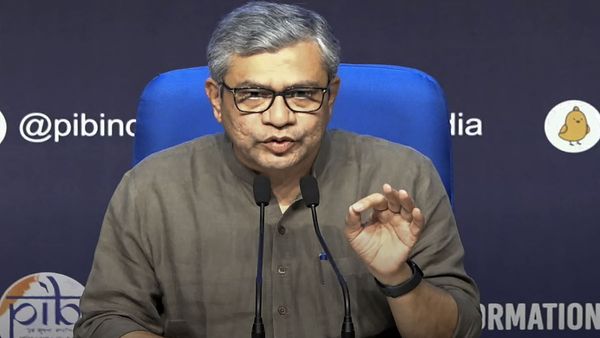 केंद्र ने खरीफ की 14 फसलों की बढ़ाई MSP, जानिए किन किसानों को मिलेगा