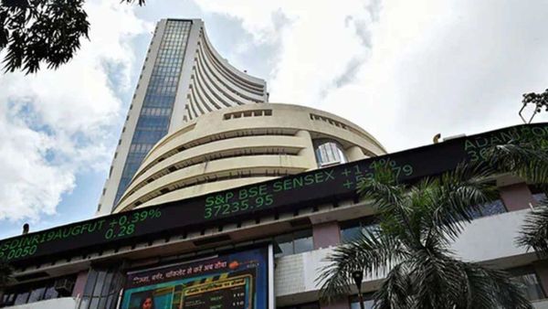 शेयर बाजार पर दिखा मोदी 3.O का असर! पहली बार Sensex पहुंचा 77000 के पार, क्या है अंबानी-अडानी के शेयर का हाल?