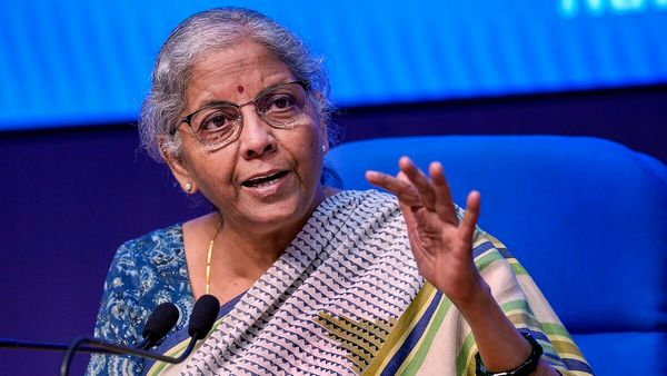 Budget 2024: बजट के लिए FICCI ने सरकार को दी ये 5 अहम सलाह, टैक्स से इंफ्रास्ट्रक्चर तक जानें क्या कहा?