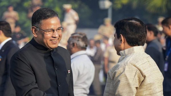 Tapan Kumar Deka: कौन हैं तपन कुमार? जिनपर मोदी सरकार ने जताया भरोसा, IB चीफ के तौर पर दिया 1 साल का एक्सटेंशन