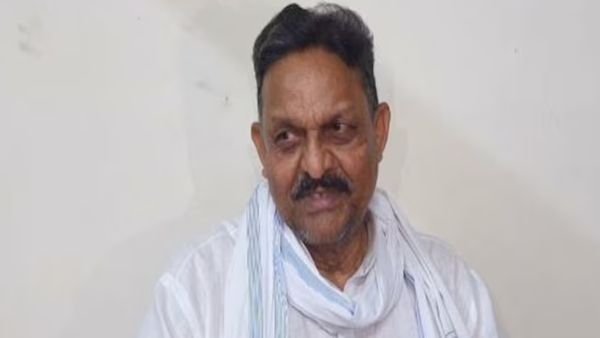 'पीएम मोदी वाराणसी में हार जाते, अगर योगी आदित्यनाथ...', अफजल अंसारी क्यों पढ़े यूपी सीएम के कसीदे?