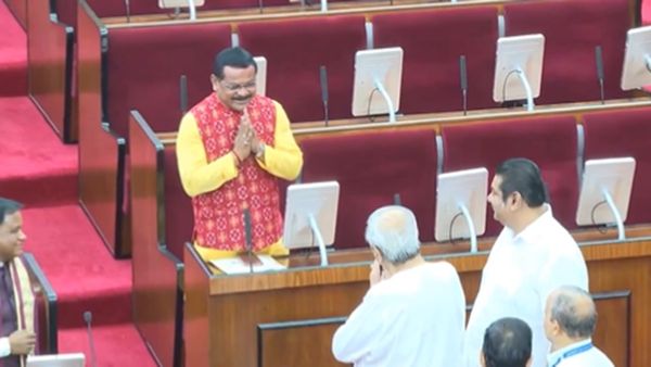 जिस भाजपा विधायक ने हराया, उसे देखकर विधानसभा में खुद को रोक नहीं सके नवीन पटनायक, कह दी ये बात