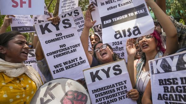 23 जून को होने वाली NEET-PG परीक्षा स्थगित, नई तारीख की घोषणा जल्द: हेल्‍थ म‍िन‍िस्‍ट्री