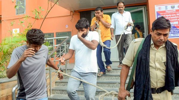NEET-UG पेपर लीक की पूरी कहानी, कब-कहां-कैसे हुआ फर्जीवाड़ा, कहां तक पहुंची जांच