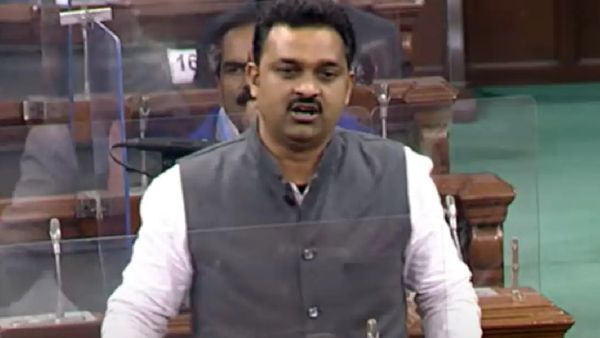 चार बार से हैं सांसद, पिता भी थे राजनेता, सीएम योगी के शहर से है खास नाता, जानिए कौन हैं कमलेश पासवान